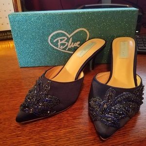 Betsey Johnson SB COSET NAVY SATIN DRESS MULES